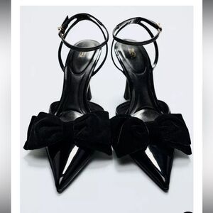 Zara Velvet Bow Heels Women's 9
